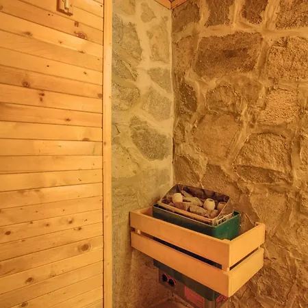 Veziova House 3*