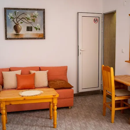 Veziova House בנסקו