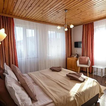 Veziova House מלון 3*