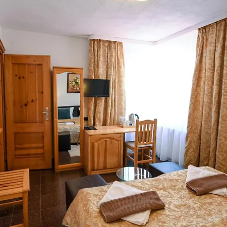 Veziova House בנסקו